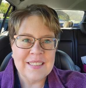 Meet your Posher, Jenn